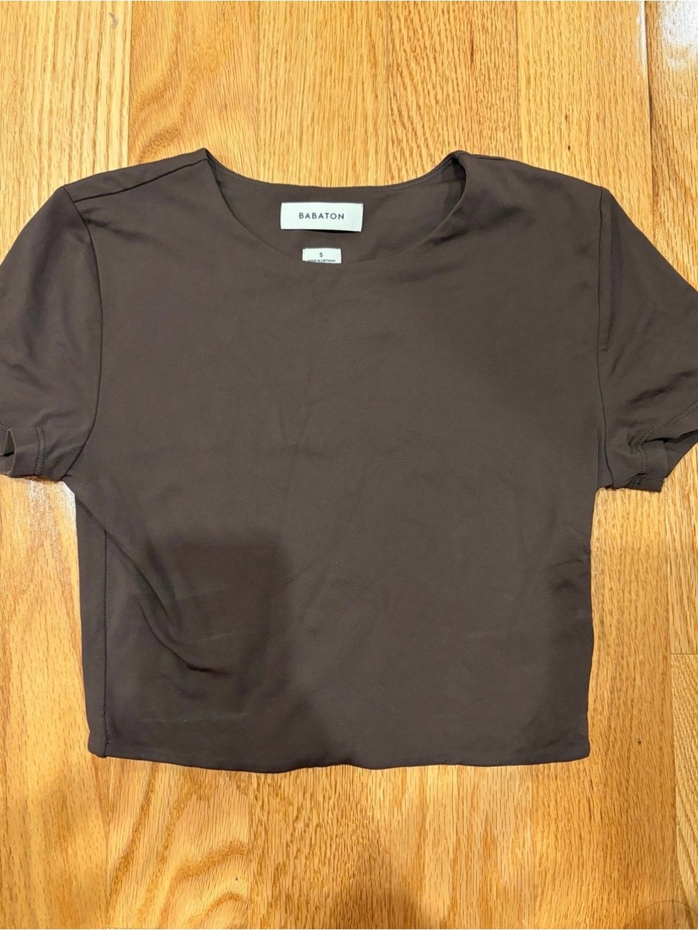 Babaton Aritzia Cropped Tee - Brown,S